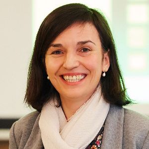 Iuliana Dezso